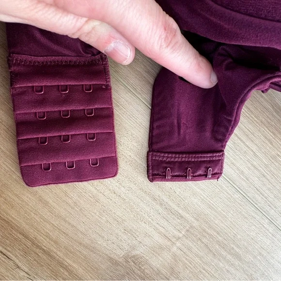 Victoria’s Secret Body by Victoria Perfect Shape Bra | Burgundy | 40C - Picture 3 of 5